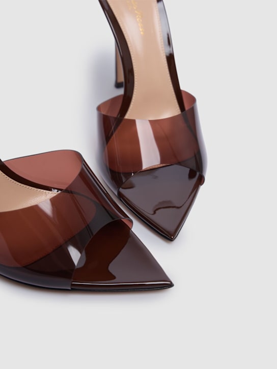 Gianvito Rossi: 105mm Elle plexi sandal mules - Brown - women_3 | Luisa Via Roma