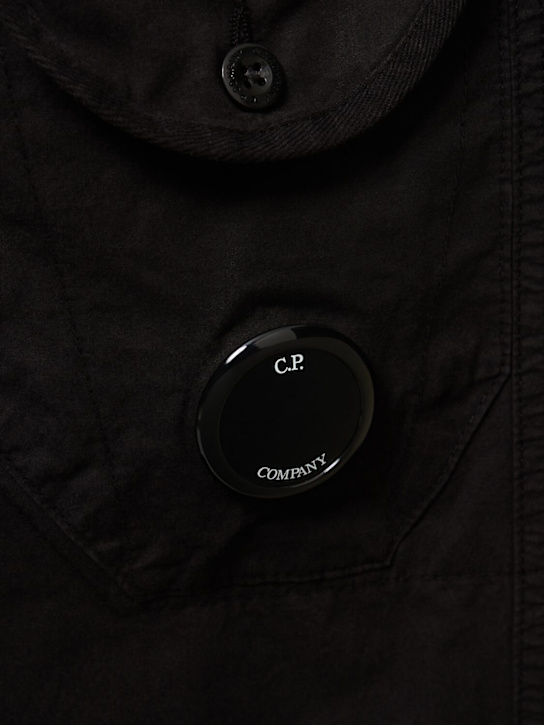 C.P. Company: Microreps boxy cargo lens pants - Black - men_4 | Luisa Via Roma