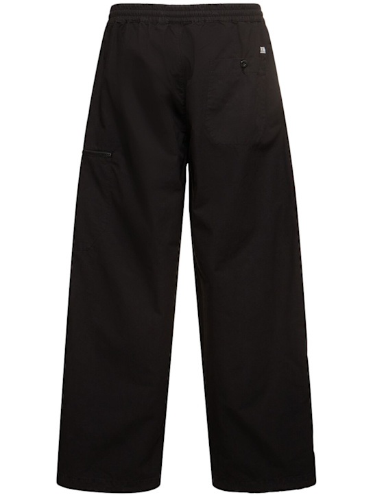 C.P. Company: Microreps boxy cargo lens pants - Black - men_3 | Luisa Via Roma