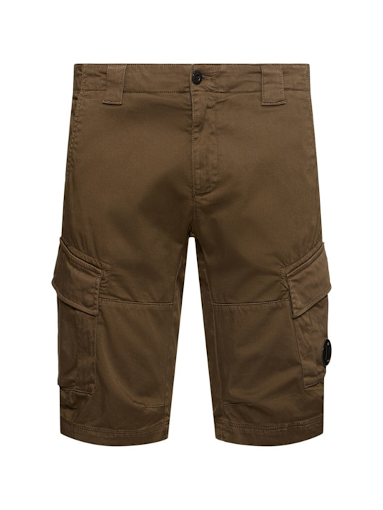 C.P. Company: Stretch cotton cargo shorts - Green - men_0 | Luisa Via Roma