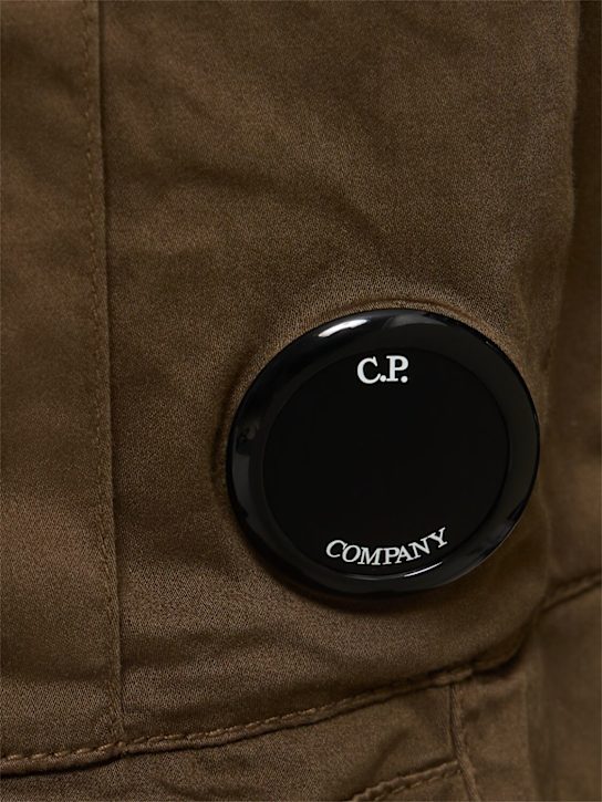 C.P. Company: Stretch cotton cargo shorts - Green - men_4 | Luisa Via Roma