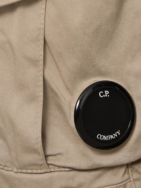 C.P. Company: Stretch cotton cargo shorts - Vintage Khaki - men_4 | Luisa Via Roma