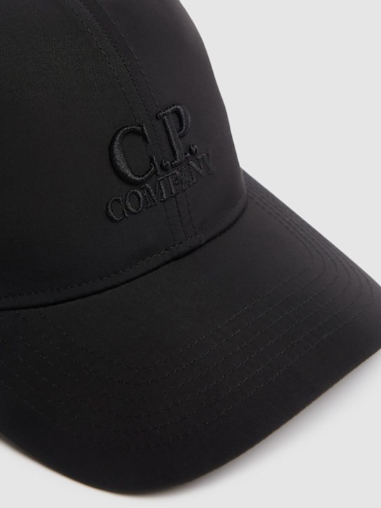 C.P. Company: Schutzbrillenkappe „Chrom-R“ - Schwarz - men_1 | Luisa Via Roma