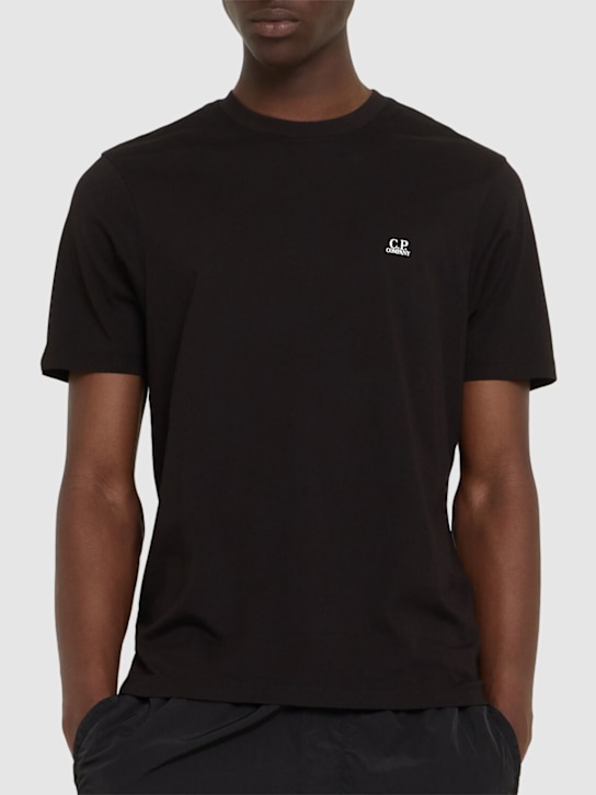 C.P. Company: 30/1 jersey back google t-shirt - Nero - men_2 | Luisa Via Roma