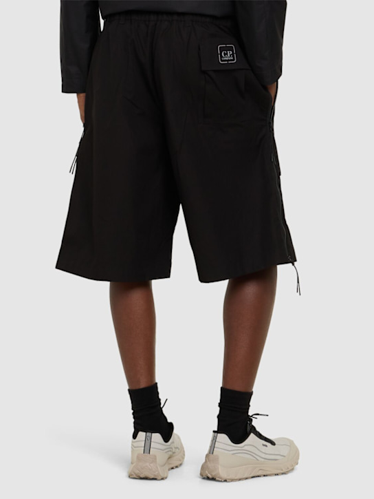 C.P. Company: Metropolis Hyst shorts - Black - men_2 | Luisa Via Roma