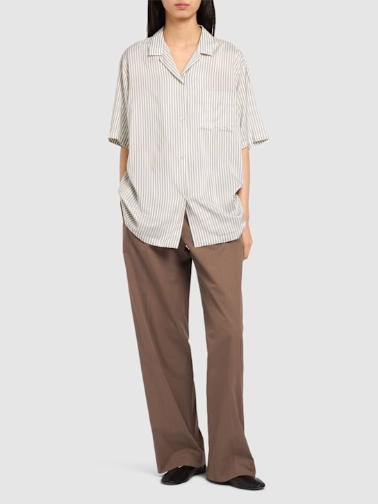 The Row: Kurzarmhemd aus Seide „Jorge“ - Weiß/ Grau - women_1 | Luisa Via Roma