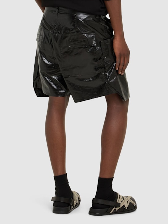 Rick Owens: Stefan cargo cotton shorts - Black - men_2 | Luisa Via Roma