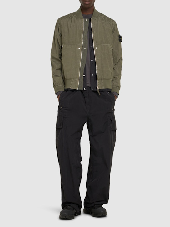 Stone Island: NYLON METAL WATRO bomber - Military Green - men_1 | Luisa Via Roma