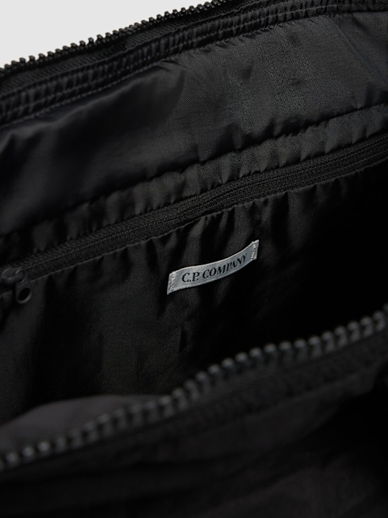 C.P. Company: Nylon B lens tote bag - Black - men_6 | Luisa Via Roma