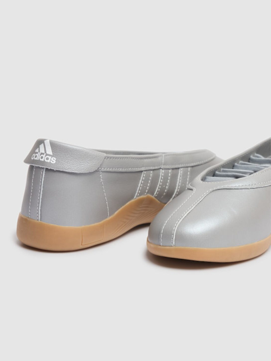 adidas Originals: Taekwondo Mei Ballet sneakers - Silver - women_3 | Luisa Via Roma