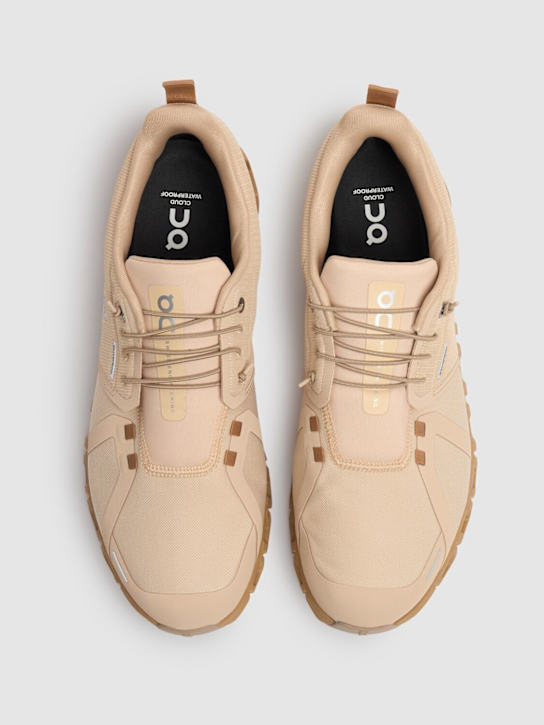 On: Cloud 6 waterproof sneakers - Sand/Dune - men_3 | Luisa Via Roma