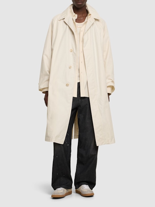 Maison Margiela: Long cotton trench coat - Fil dişi rengi - men_1 | Luisa Via Roma