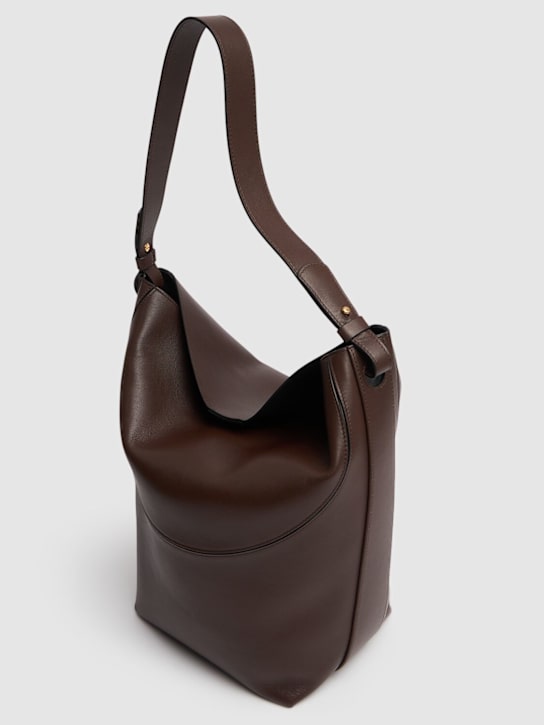 Neous: Medium Pavo leather tote bag - Dark Chocolate - women_5 | Luisa Via Roma