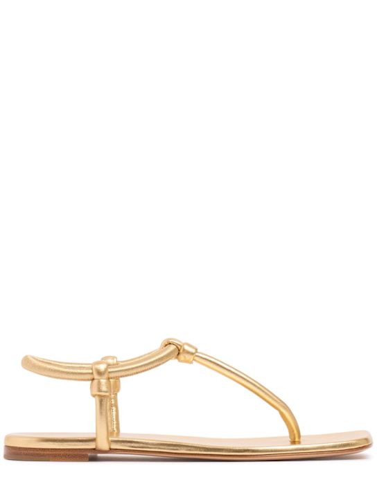 Gianvito Rossi: 5mm Metallic leather flat thong sandals - Gold - women_0 | Luisa Via Roma
