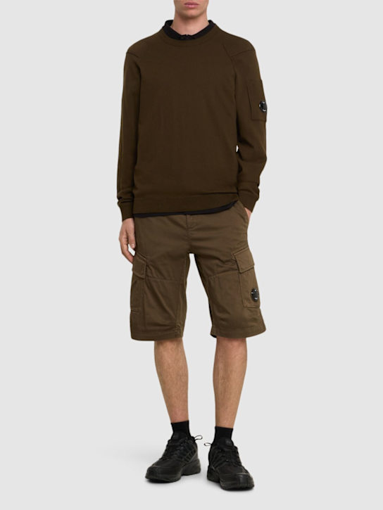 C.P. Company: Stretch cotton cargo shorts - Green - men_1 | Luisa Via Roma
