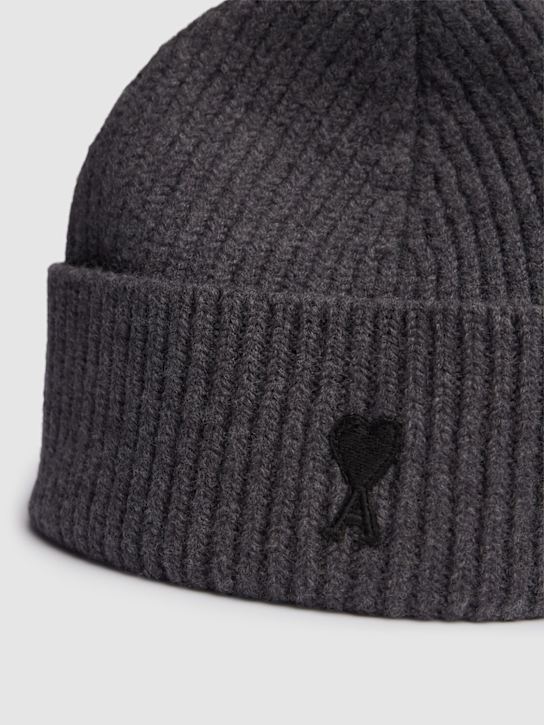 AMI Paris: Wool beanie - men_1 | Luisa Via Roma