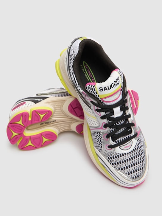 Saucony: Progrid Triumph 4运动鞋 - White/Fluo - women_4 | Luisa Via Roma