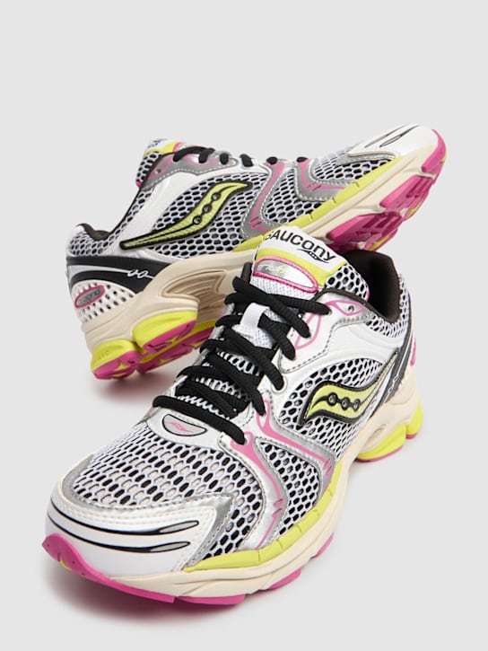 Saucony: Progrid Triumph 4运动鞋 - White/Fluo - women_2 | Luisa Via Roma