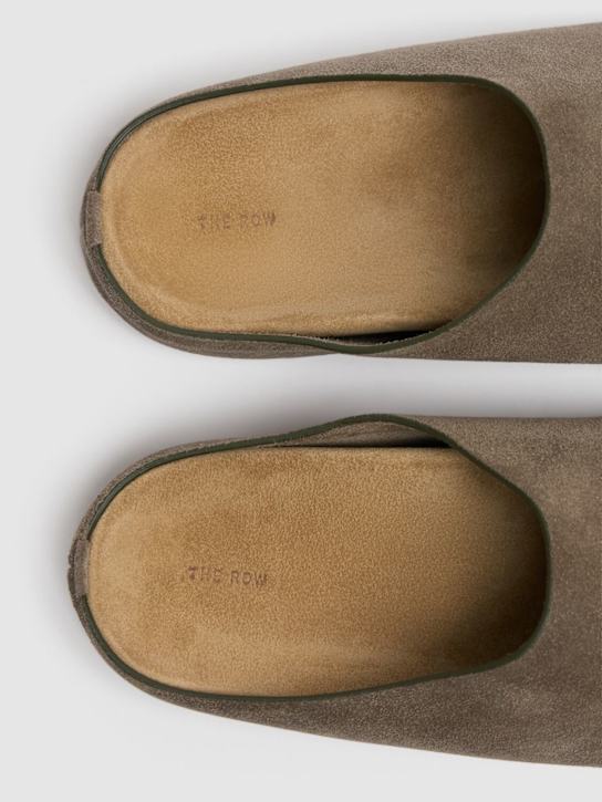 The Row: Mules Hugo in camoscio - Marrone Chiaro - women_3 | Luisa Via Roma