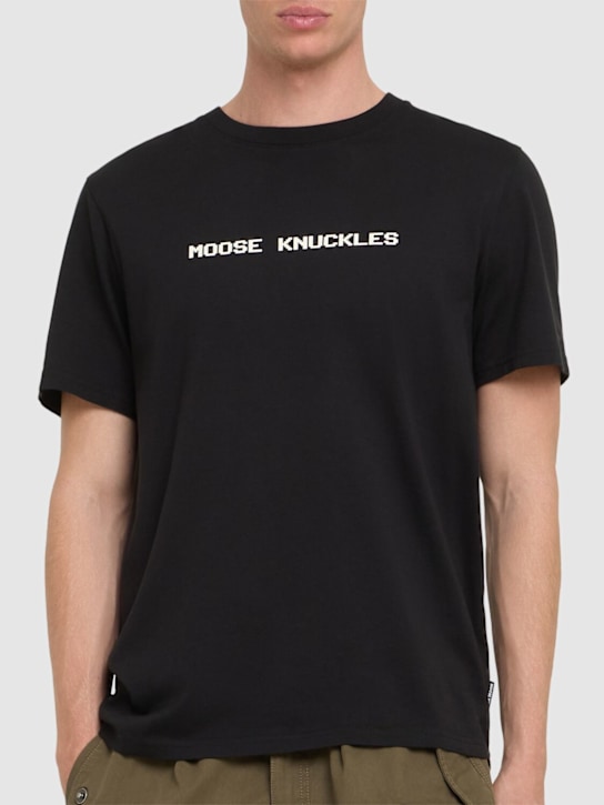 Moose Knuckles: T-shirt Milton - Nero - men_2 | Luisa Via Roma