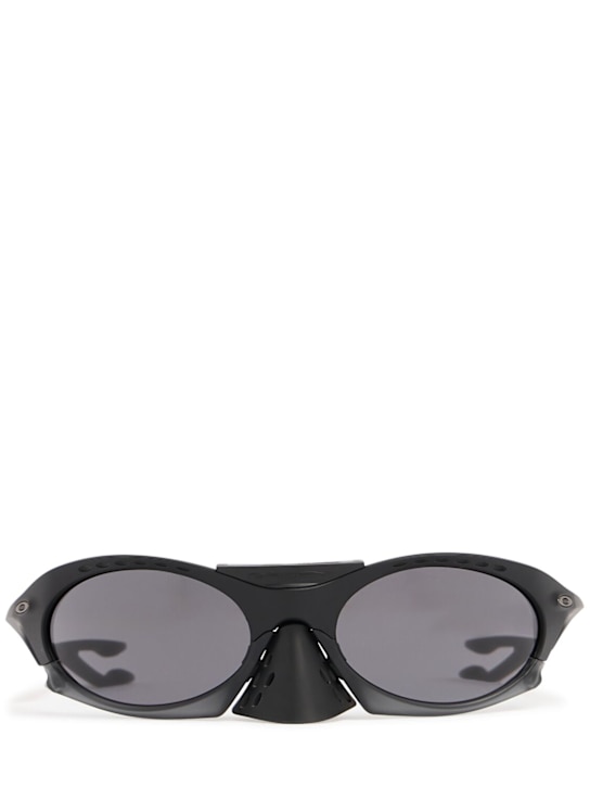 Oakley: Plantaris sunglasses - Matte Black - men_0 | Luisa Via Roma