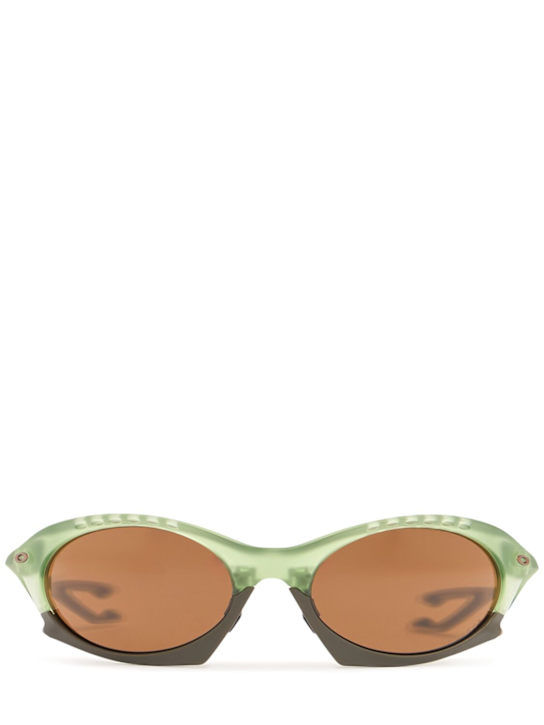 Oakley: Plantaris sunglasses - Matte Trans Fer - men_0 | Luisa Via Roma