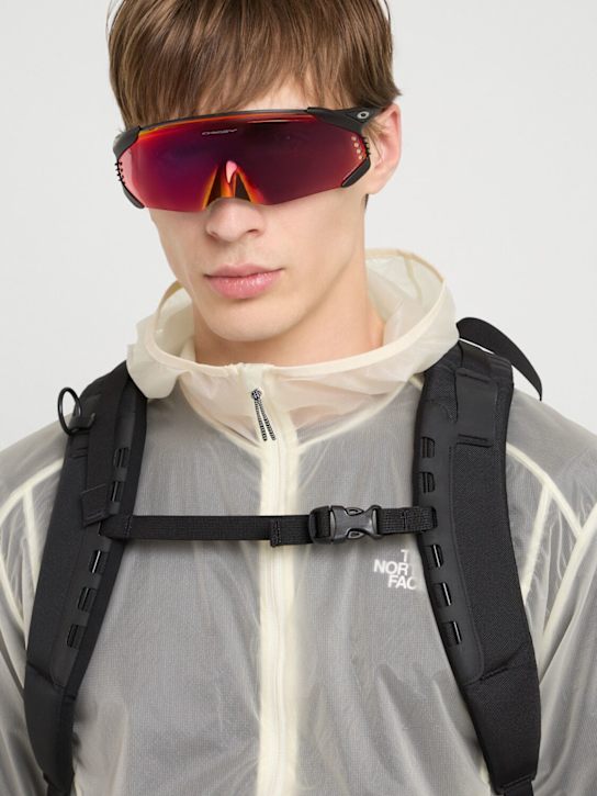 Oakley: Velo Kato sunglasses - Matte Black/Red - men_2 | Luisa Via Roma