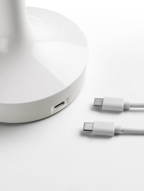 Flos: Lampada da tavolo portatile BON JOUR UNPLUGGED - Bianco - ecraft_4 | Luisa Via Roma