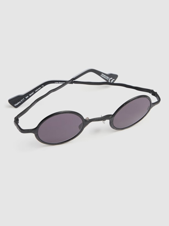 Kuboraum Berlin: Z17 round metal sunglasses - Black/Grey - men_1 | Luisa Via Roma