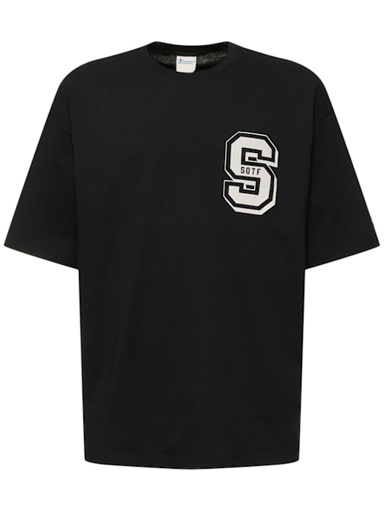 Champion: TシルエットTシャツ - men_0 | Luisa Via Roma