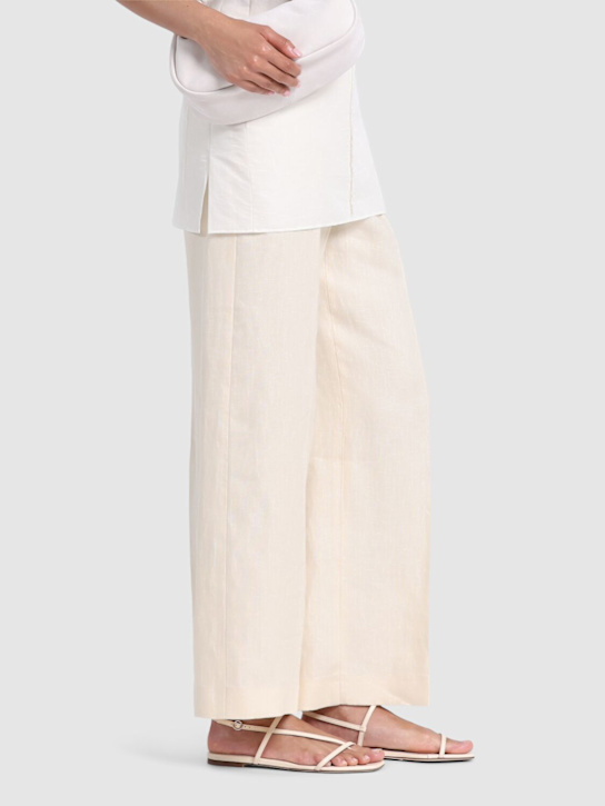 Aeyde: 10mm Ella leather thong sandals - women_1 | Luisa Via Roma