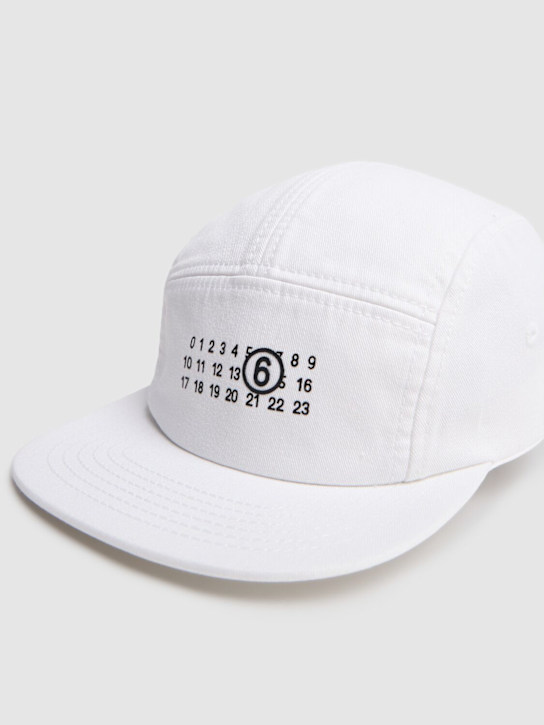 MM6 Maison Margiela: Printed cotton canvas baseball hat - Beyaz - kids-boys_1 | Luisa Via Roma