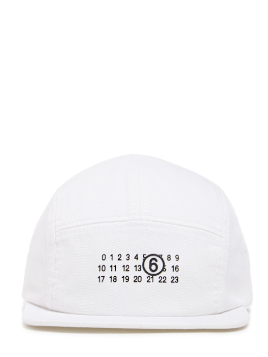 MM6 Maison Margiela: Cappello baseball in tela di cotone stampata - Bianco - kids-boys_0 | Luisa Via Roma