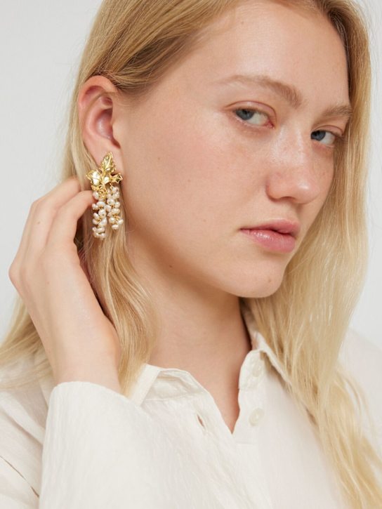 Peracas: Mini Ohrringe mit Perle „Adile“ - women_1 | Luisa Via Roma