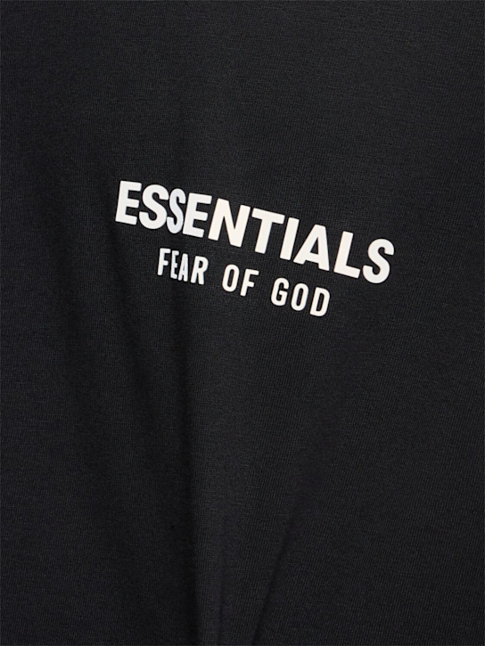 T-shirt girocollo classic fit a maniche lunghe - Fear of God ESSENTIALS - Uomo  | Luisaviaroma