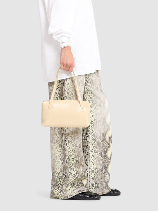 Jil Sander: Small Goji Pillow leather shoulder bag - women_1 | Luisa Via Roma