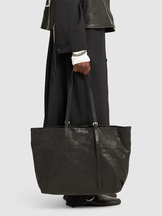 Ann Demeulemeester: Bes leather tote bag - men_1 | Luisa Via Roma