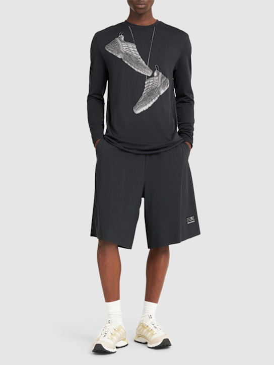 MM6 Maison Margiela: Salomon long sleeves t-shirt - men_1 | Luisa Via Roma