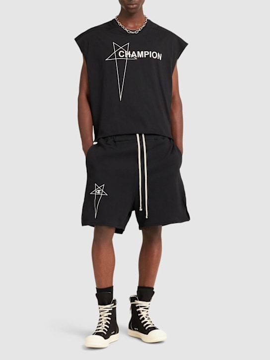 Rick Owens: Champion cotton sweat shorts - Black - men_1 | Luisa Via Roma