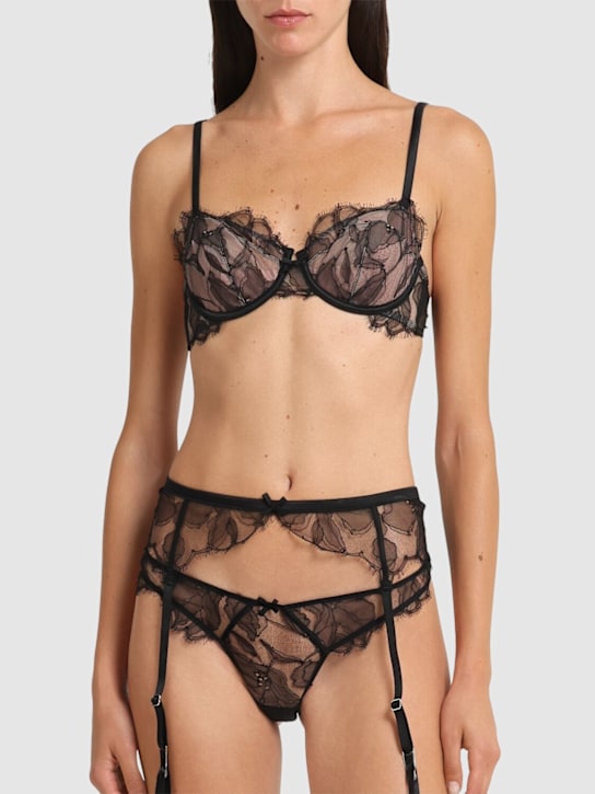 Fleur Du Mal: Sophia lace garter - Black - women_1 | Luisa Via Roma