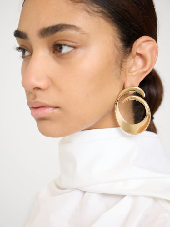 Self-portrait: Gold swirl stud earrings - women_1 | Luisa Via Roma