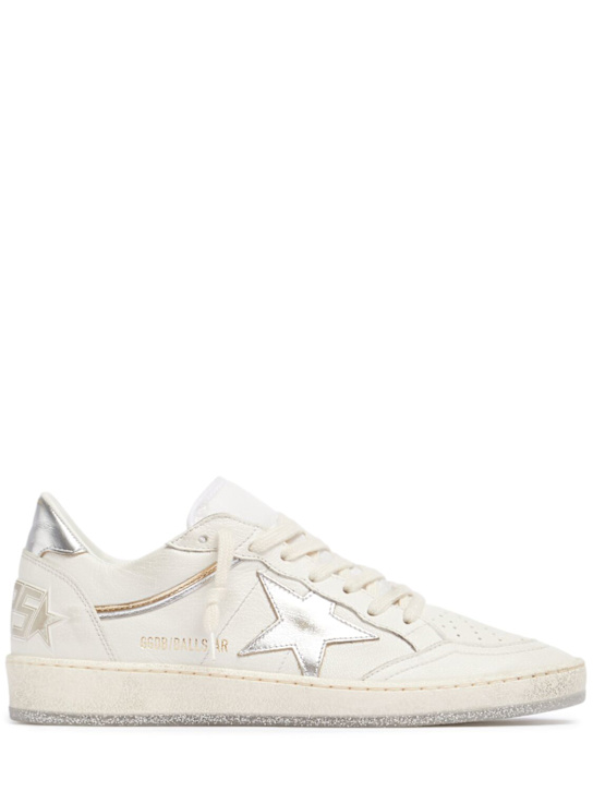 Golden Goose: Sneakers Ball Star en cuir laminé - Blanc Optique - women_0 | Luisa Via Roma