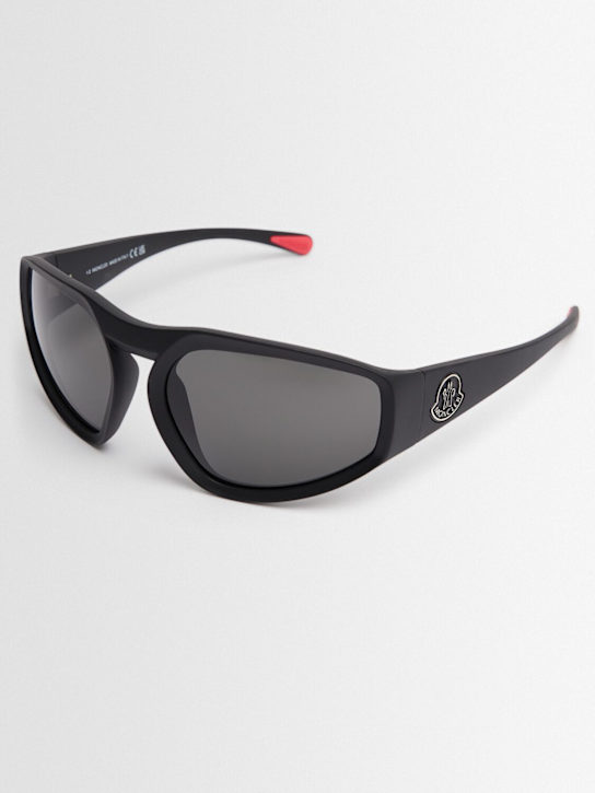 Moncler: Pentagra futuristic shape sunglasses - Black/Smoke - men_1 | Luisa Via Roma