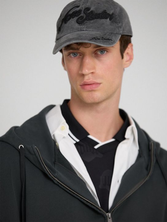 Acne Studios: Carliy logo cotton cap - men_1 | Luisa Via Roma