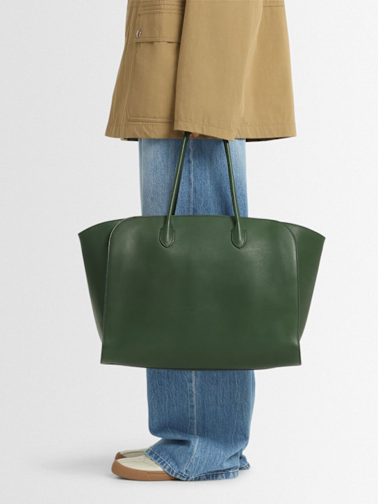 The Row: Marlo 17 saddle leather tote bag - women_1 | Luisa Via Roma