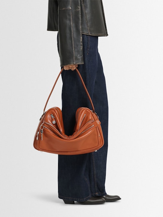 Acne Studios: Medium Camero leather shoulder bag - women_1 | Luisa Via Roma