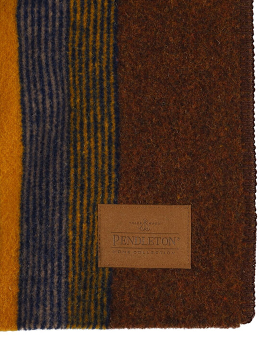 Pendleton Woolen Mills: Yakima throw - Brown - ecraft_1 | Luisa Via Roma