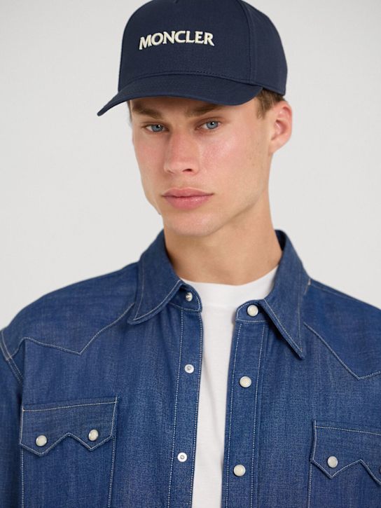 Moncler: Embroidered logo cotton baseball cap - men_1 | Luisa Via Roma