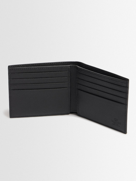 Valentino Garavani: Vlogo leather billfold wallet - men_1 | Luisa Via Roma