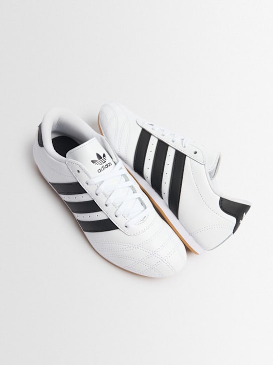 adidas Originals: Sneakers à lacets Taekwondo - Blanc/Noir - kids-girls_1 | Luisa Via Roma